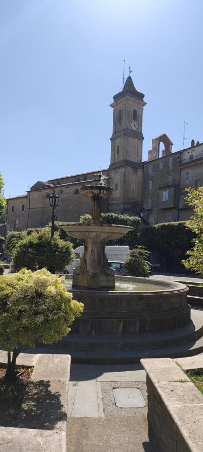 La Chascona Di Farnese Casa Di Tufo Nel Borgo Exterior foto