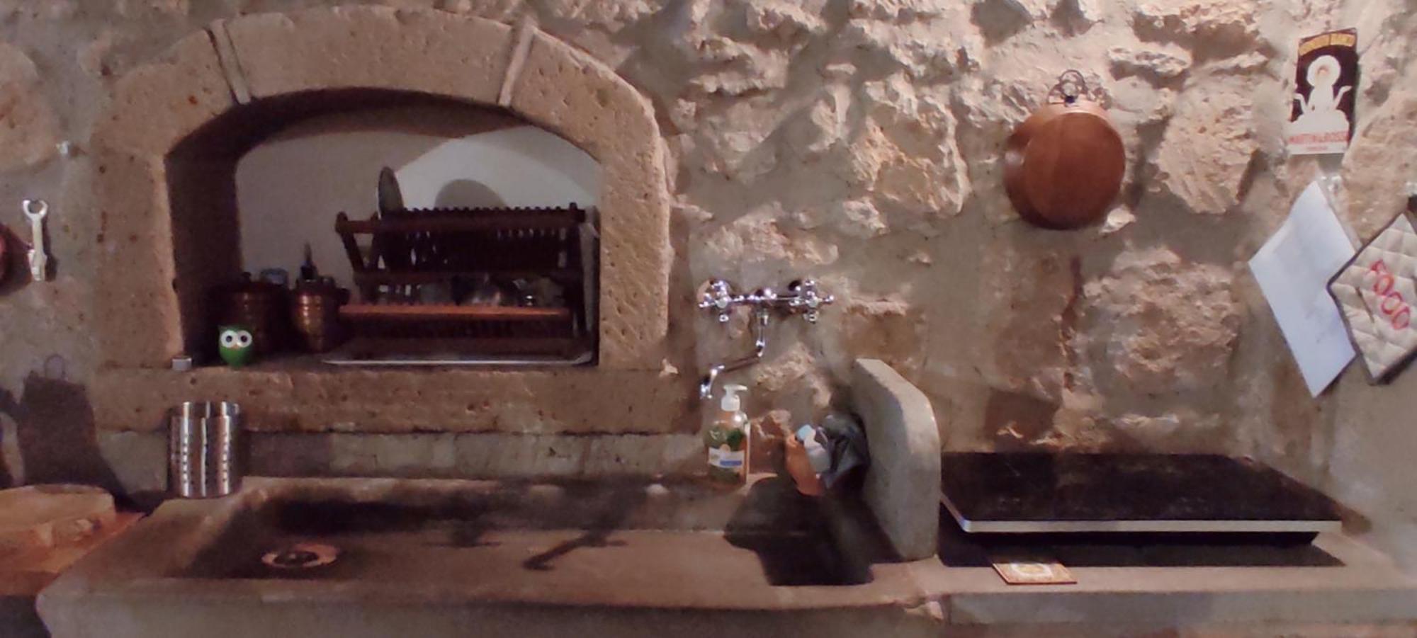 La Chascona Di Farnese Casa Di Tufo Nel Borgo Exterior foto