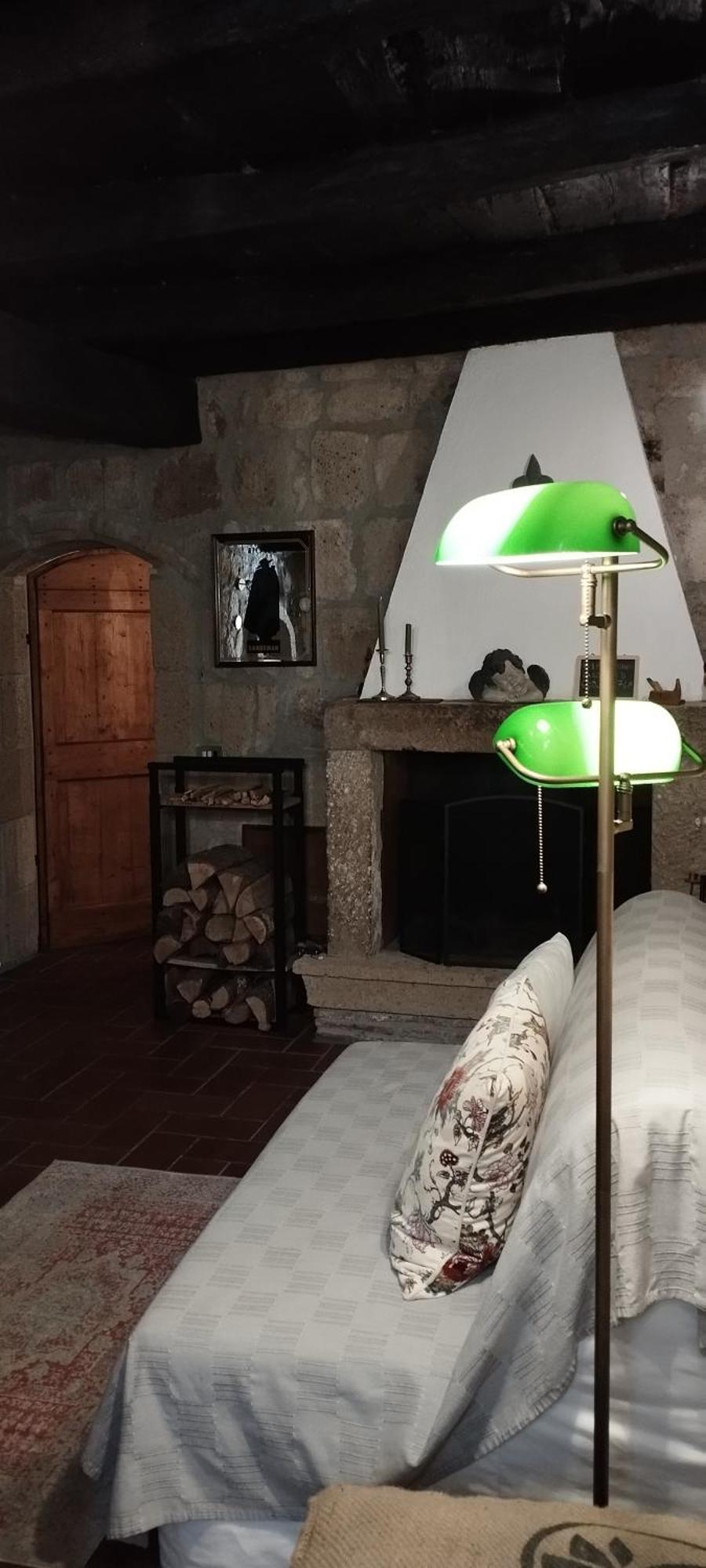 La Chascona Di Farnese Casa Di Tufo Nel Borgo Exterior foto